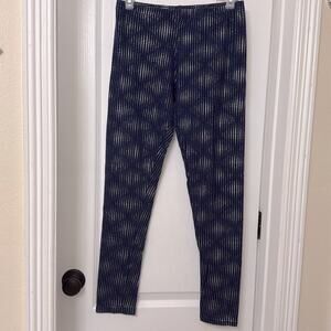 Ambiance apparel navy blue and shiny silver legging size L